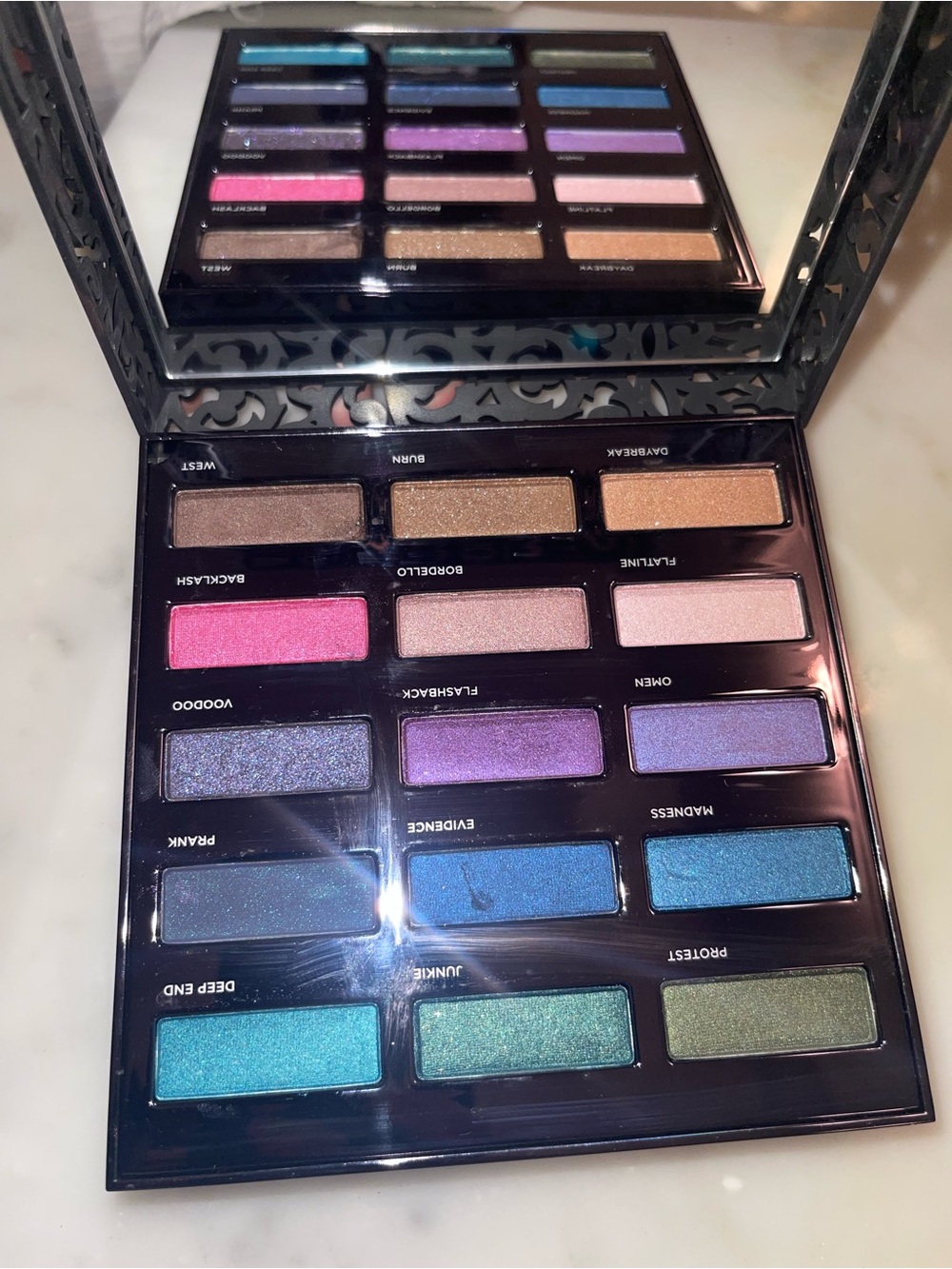 Urban Decay Urban Spectrum Palette, Never Used But Smudged From Case Cover - Picture 4 of 4